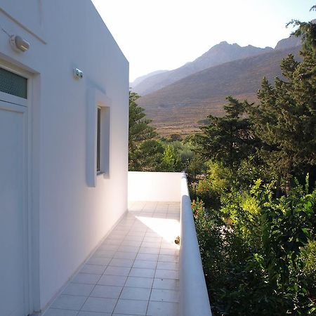 Eristos Beach Hotel Megalon Chorion  Exterior photo