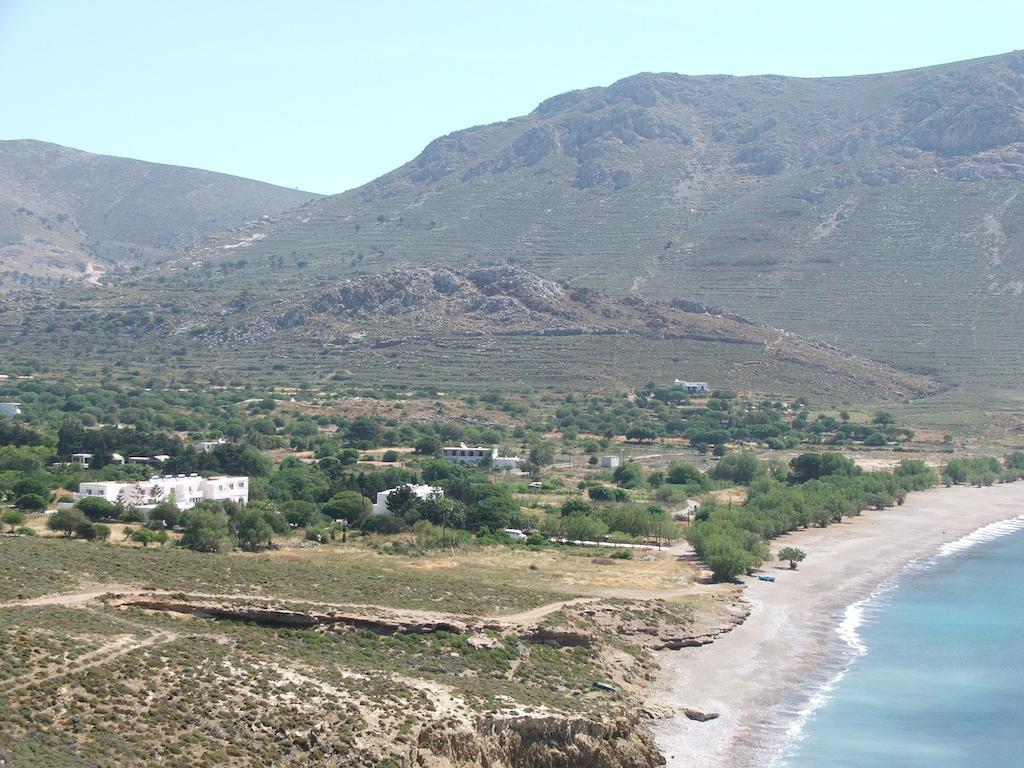 Eristos Beach Hotel Megalon Chorion  Exterior photo